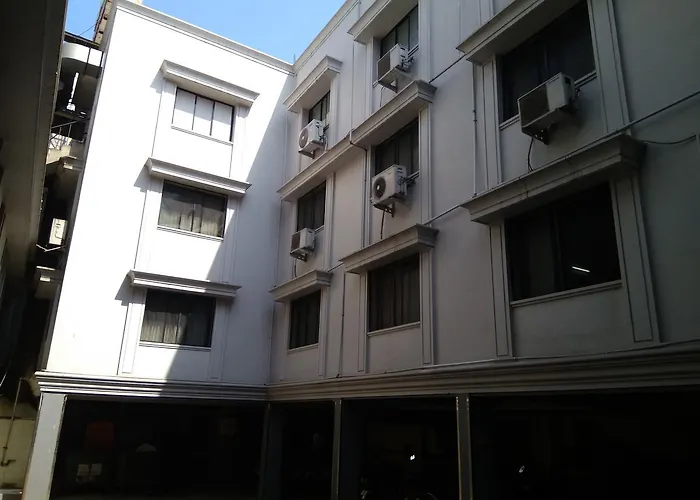 Oyo 14933 Rpr Residency