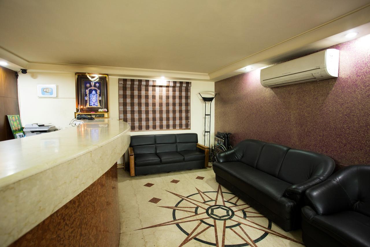 Oyo 14933 Rpr Residency Hotel