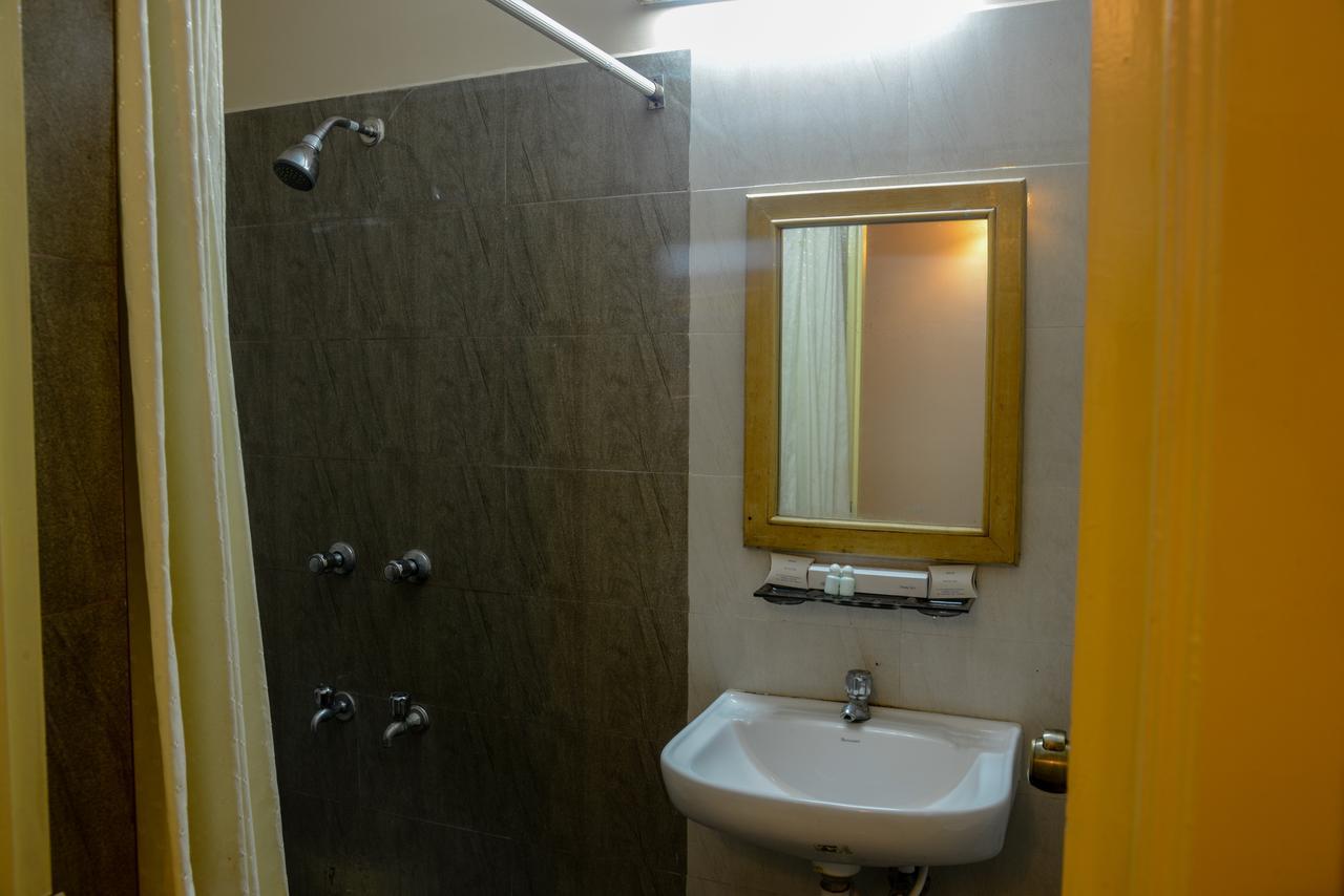 Oyo 14933 Rpr Residency Hotel Chennai