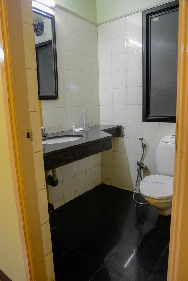 Oyo 14933 Rpr Residency