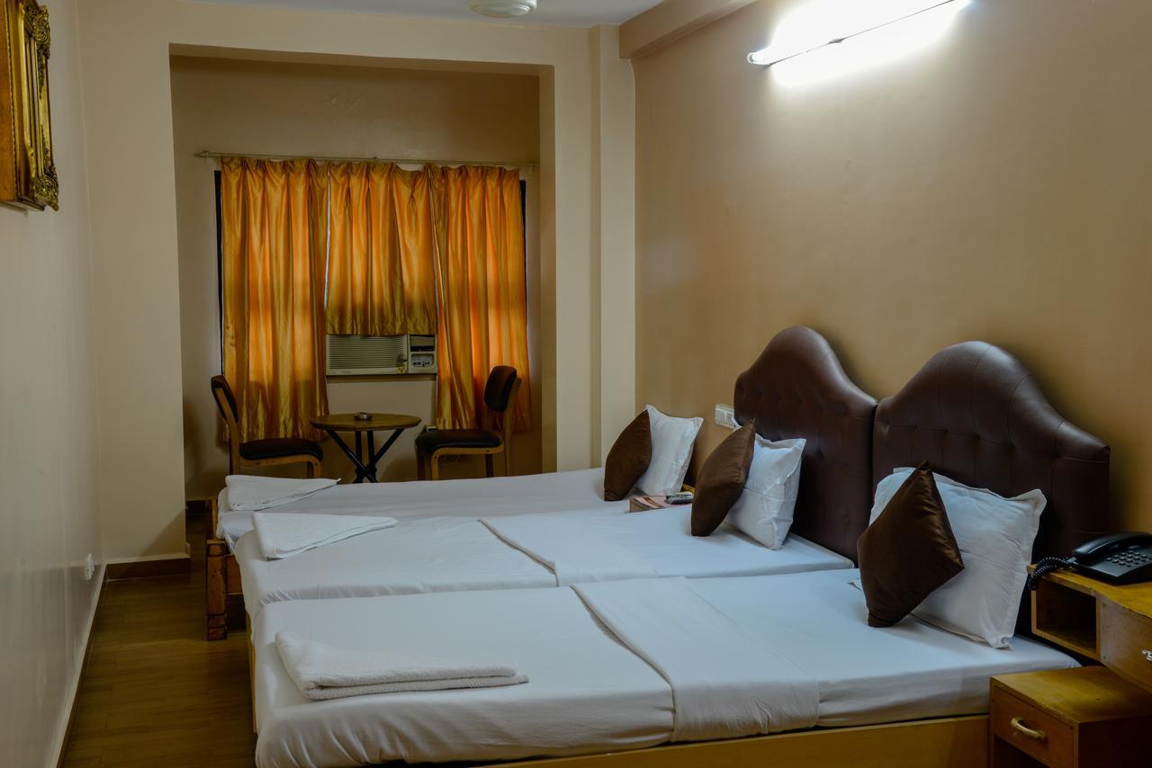 Oyo 14933 Rpr Residency Hotel