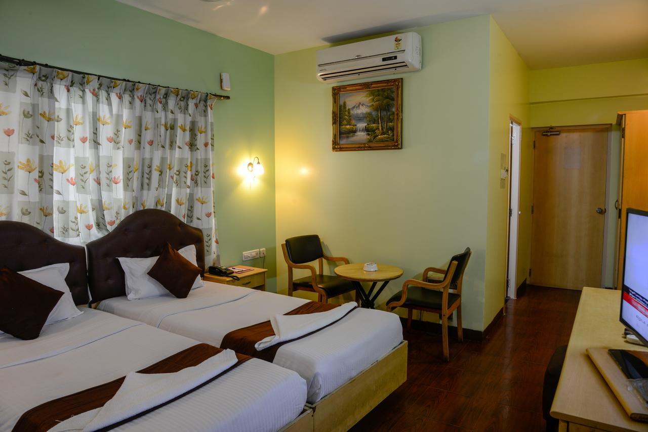 Oyo 14933 Rpr Residency