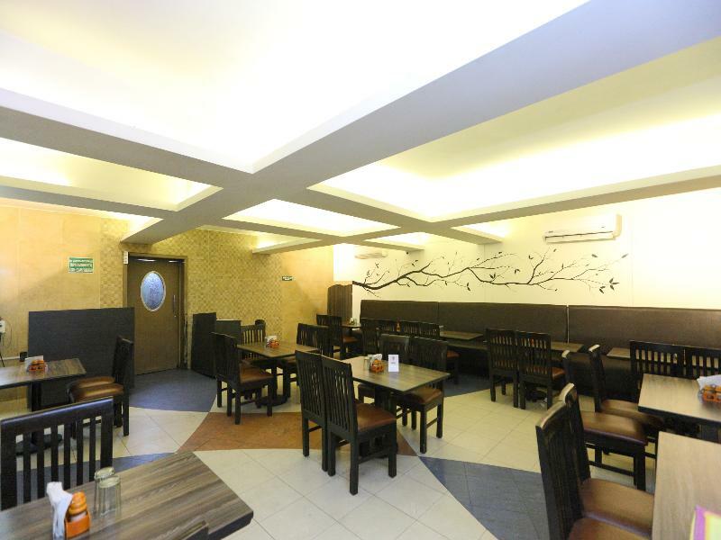 Oyo 14933 Rpr Residency 2* Chennai
