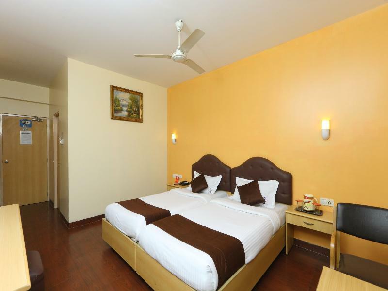 Hotel Oyo 14933 Rpr Residency 2*